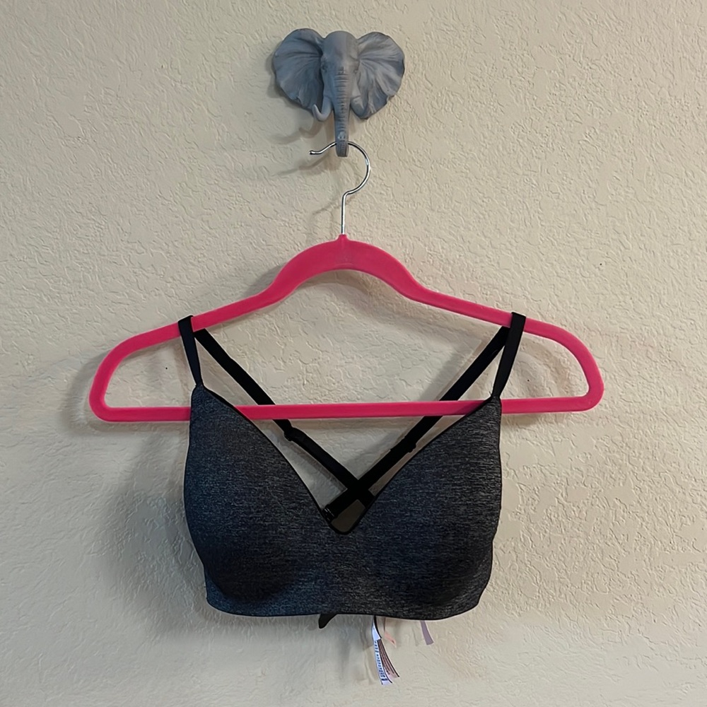 Victoria’s Secret wireless lightly lined T-shirt bra 34DD